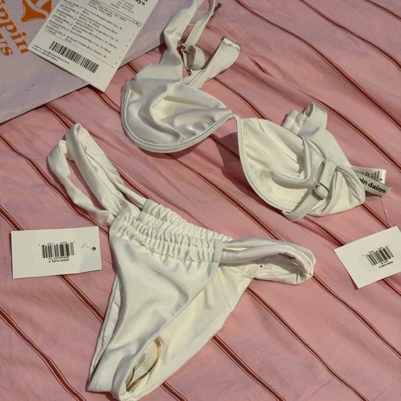 NWT S Dippin' Daisy's Serenade Cheeky Bikini Bottom in Cloud - Picture 7 of 10